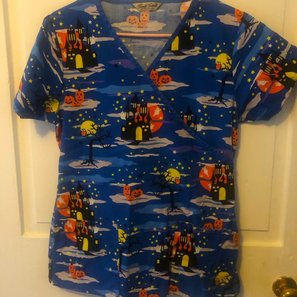 Scrub top
